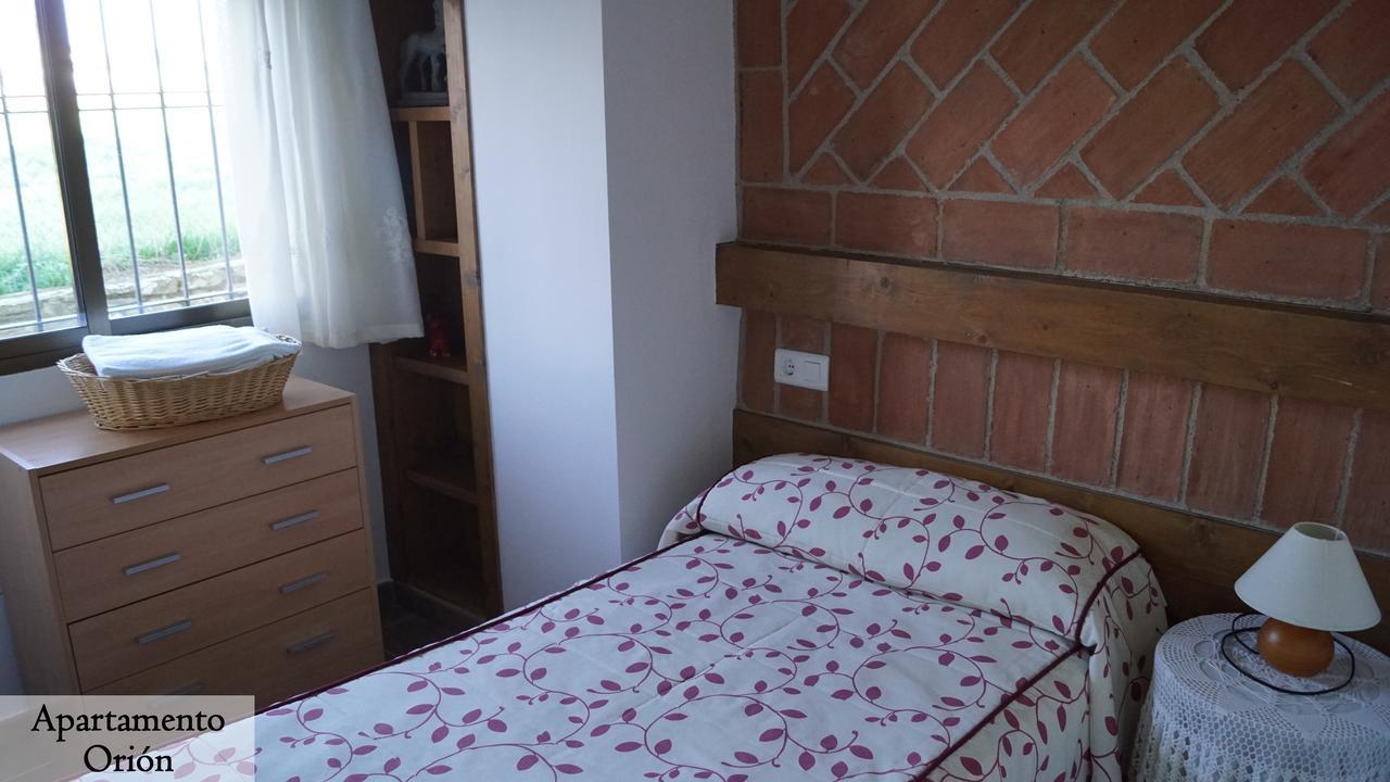 Apartamentos Estrellas De Monfraguee Torrejón el Rubio Eksteriør bilde