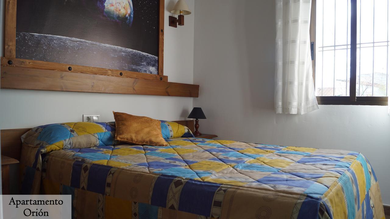 Apartamentos Estrellas De Monfraguee Torrejón el Rubio Eksteriør bilde